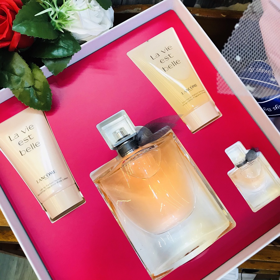 Lancôme Idôle Aura Miss Luxury #13 Lancôme Idôle Aura Miss Luxury